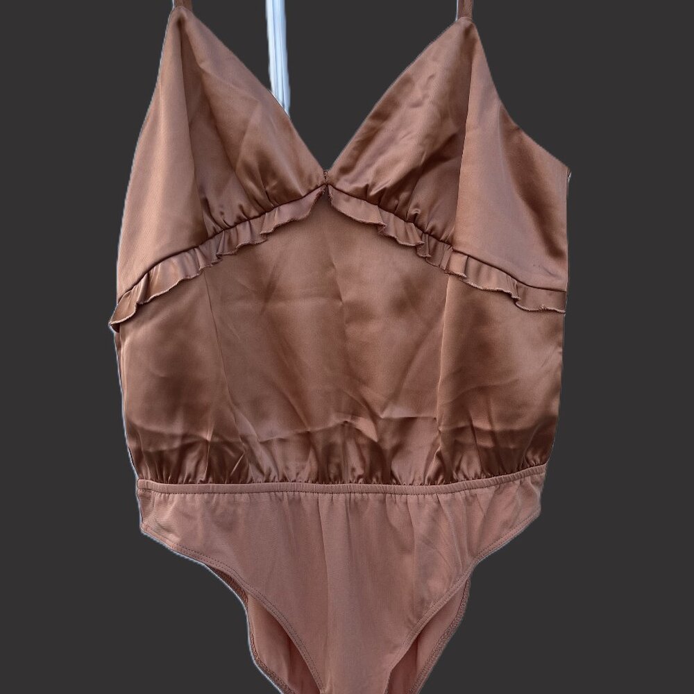 NWT Forever 21 Satin Ruffle Trim Bodysuit - Toasted Almond Size L
